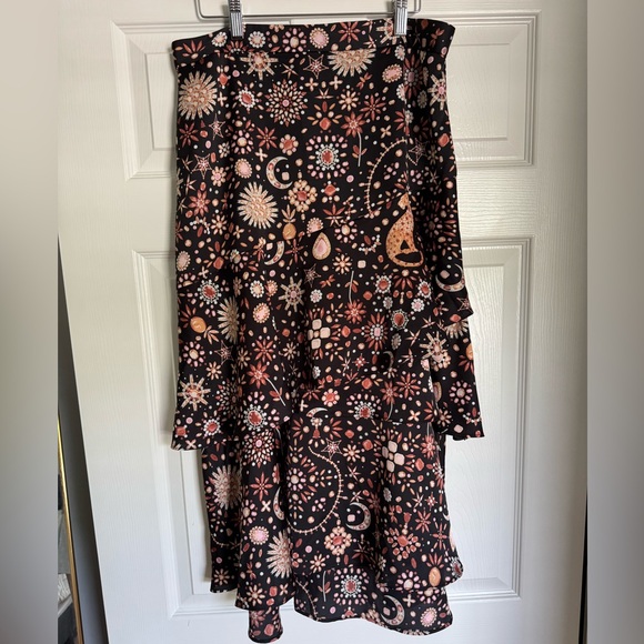 Ann Taylor tiered midi skirt - Picture 1 of 5